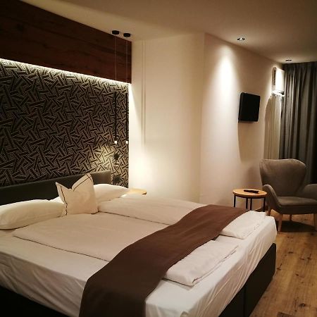 Hotel Cevedale Living Romance Hotel Cogolo Exterior foto